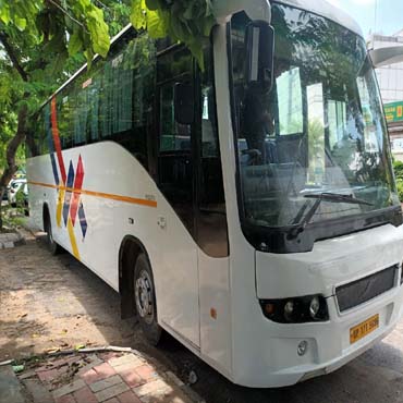 Agra mathura vrindavan tour by luxury coach same day