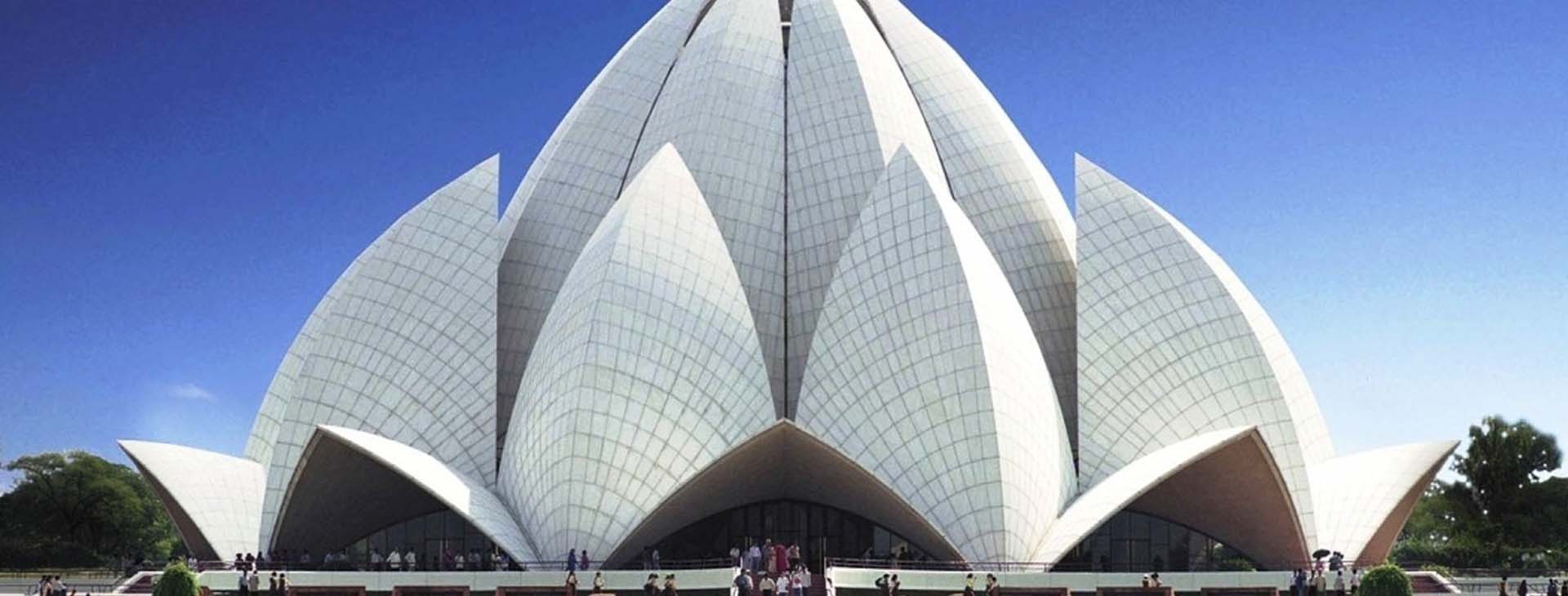 Delhi sightseeing tour by bus Delhi sightseeing tour by bus